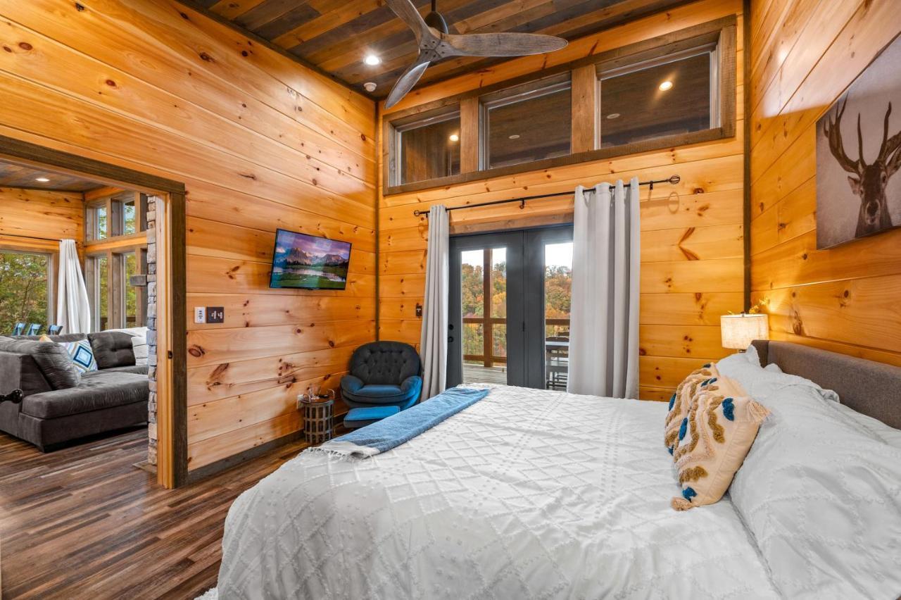2021 Cabin - Gorgeous Fall Views, GameRm, HotTub, Xbox, Bears, Gatlinburg 10min&Ober 5min Exterior foto