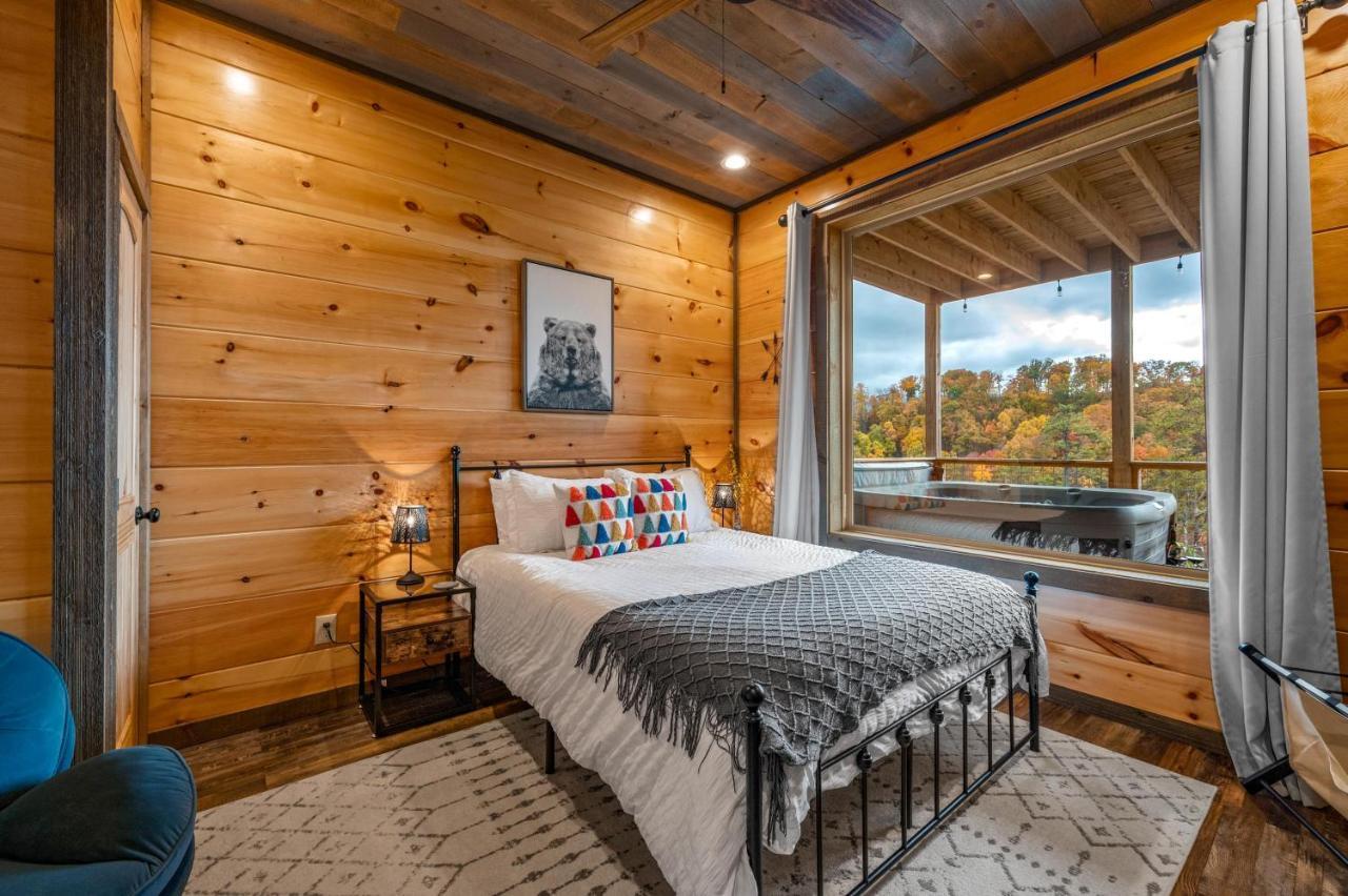 2021 Cabin - Gorgeous Fall Views, GameRm, HotTub, Xbox, Bears, Gatlinburg 10min&Ober 5min Exterior foto