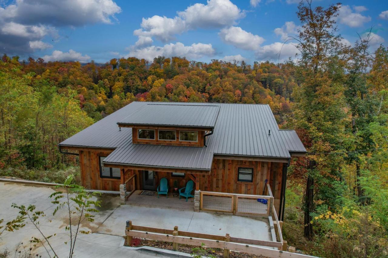 2021 Cabin - Gorgeous Fall Views, GameRm, HotTub, Xbox, Bears, Gatlinburg 10min&Ober 5min Exterior foto